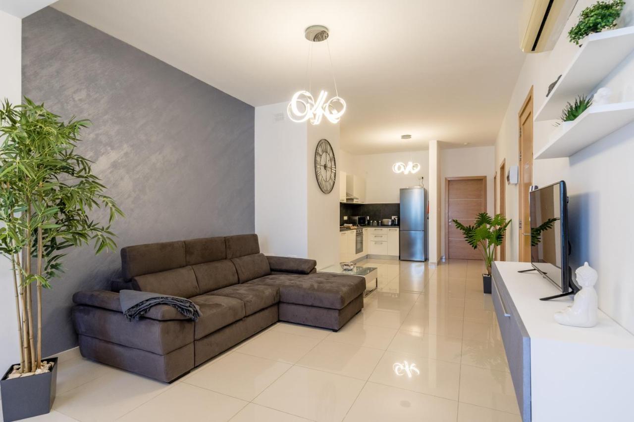 Brand New Apartment-2 Min From The Sea-Central Bugibba St. Paul's Bay Bagian luar foto