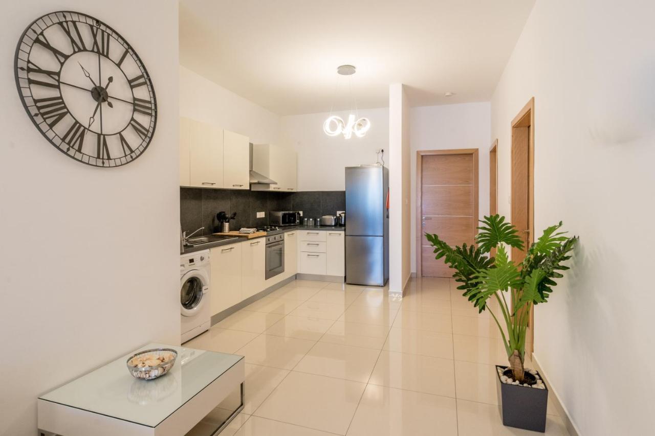Brand New Apartment-2 Min From The Sea-Central Bugibba St. Paul's Bay Bagian luar foto